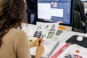 Métier de designer graphique